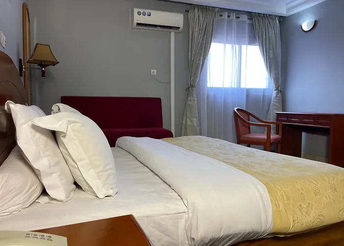Hotel Peninsule Bonamoussadi Douala