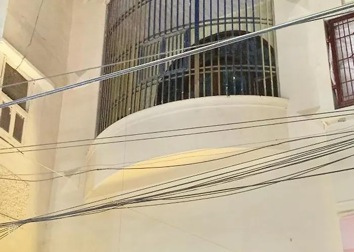 Shri Ji Hotel