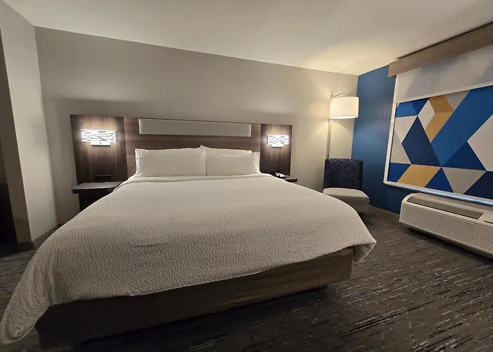 Holiday Inn Express & Suites - Smithfield/Selma By Ihg