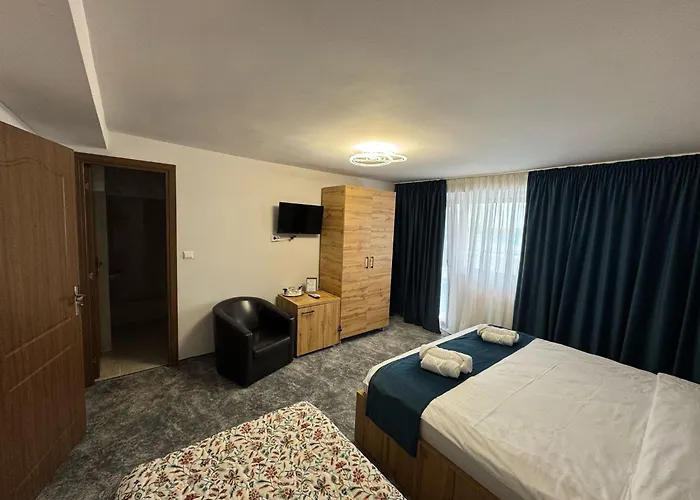 Hotel Imperium & Pool
