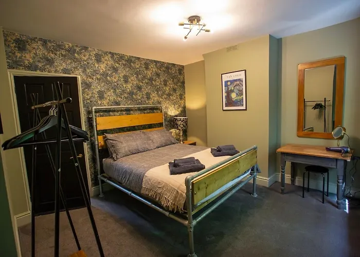 New Refurbished Cottage Near Alton Towers Sleeps 6 Ashbourne Peak District Derbyshire