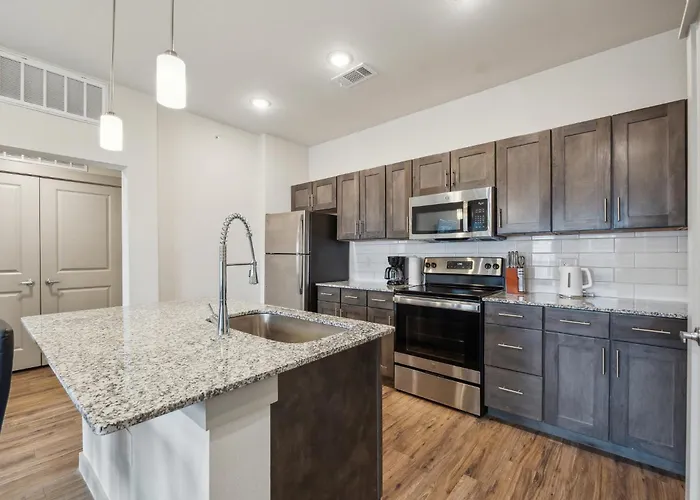 Chisholm Trace 1235 I Spacious 1 Bed 1 Bath