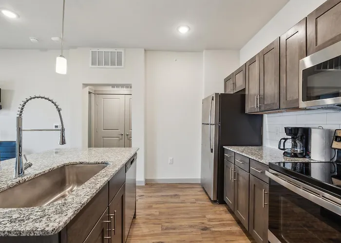Chisholm Trace 1235 I Spacious 1 Bed 1 Bath