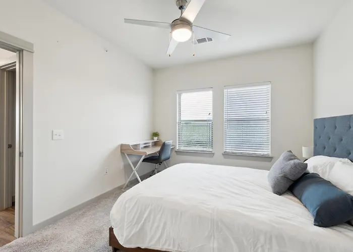 Chisholm Trace 222 I Comfy 2 Bed 2 Bath