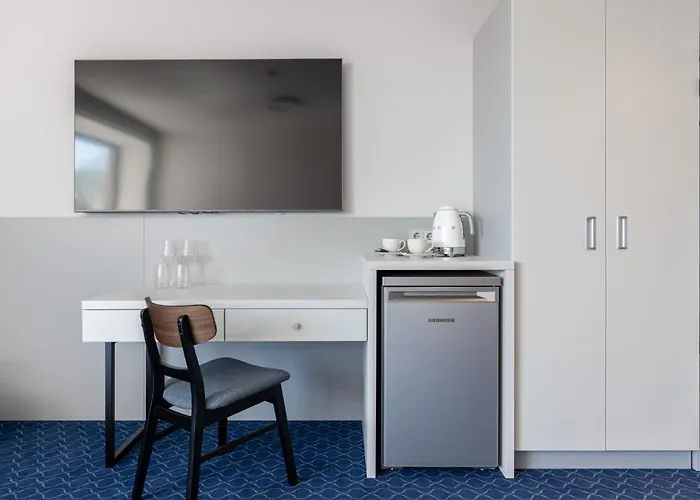 Roze Kurmajas Hotel