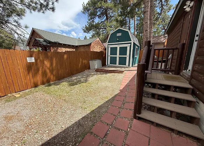 Whispering Pines - Big Bear Lake