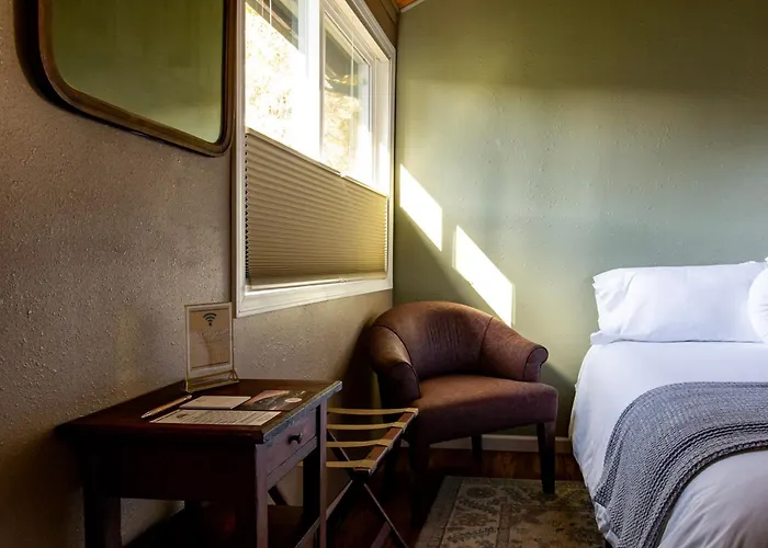Historic Hotel Packwood
