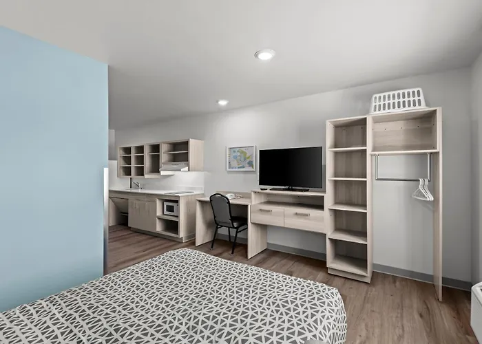 Woodspring Suites Coralville Iowa City
