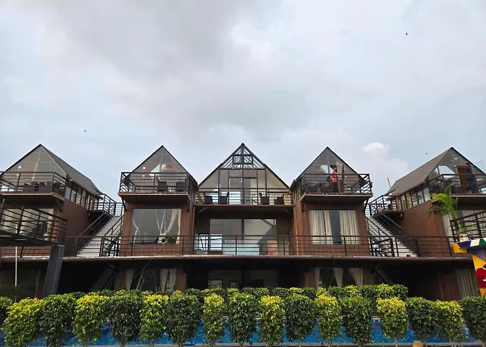 The Knight Resort