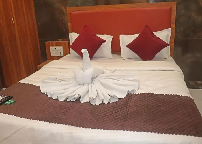 Hotel Chirag Next