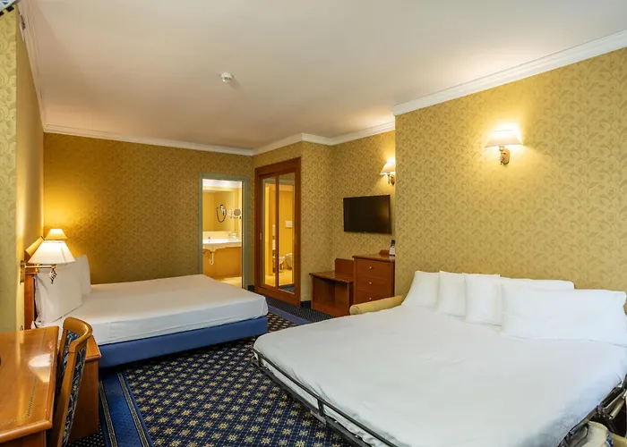 Hotel Ovest