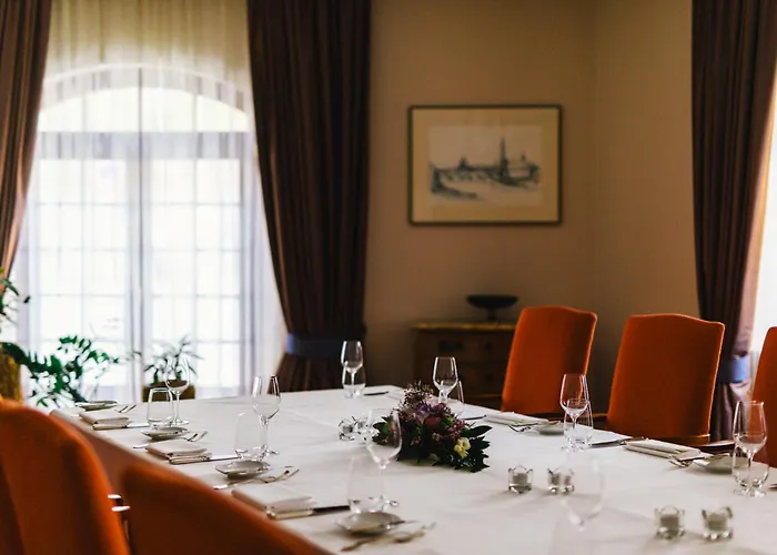 Relais & Chateaux Buelow Palais