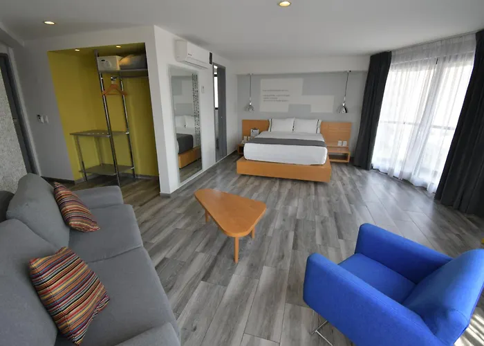 Hotel Perla Central