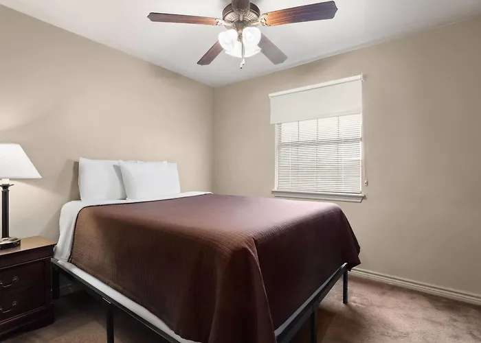 Eagle'S Den Suites Big Spring A Travelodge By Wyndham