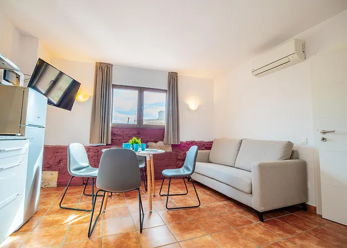 Apartamento 23 en la muralla romana junto a la Catedral