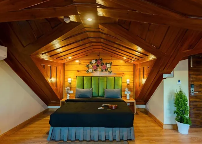 The Hosteller Shimla, Valley View