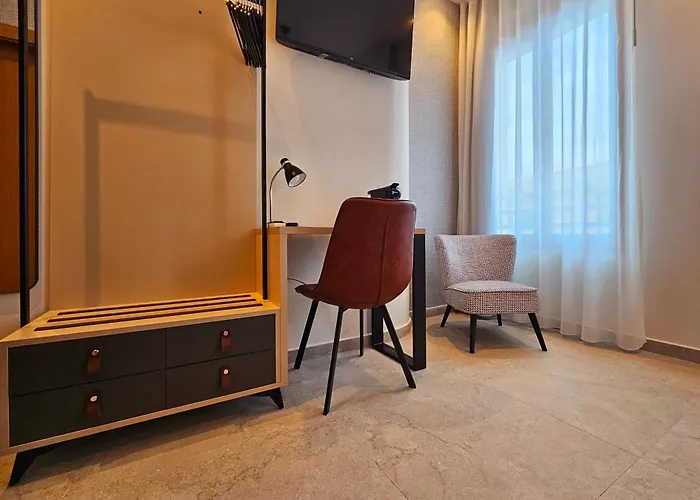Cousin Room Hotel Automatizado