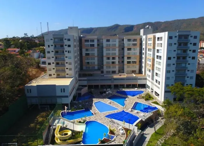 PARK VEREDAS - Apto 415 - Vista para Piscina