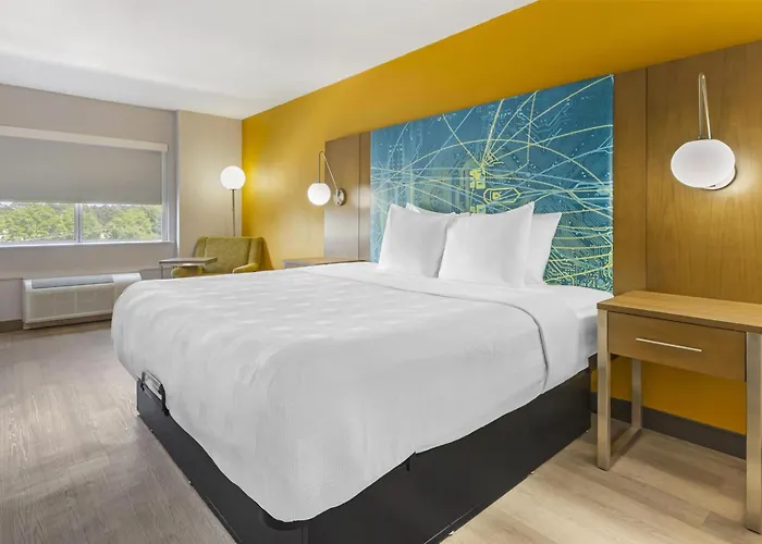 Best Western Plus Raleigh Crabtree Valley Hotel
