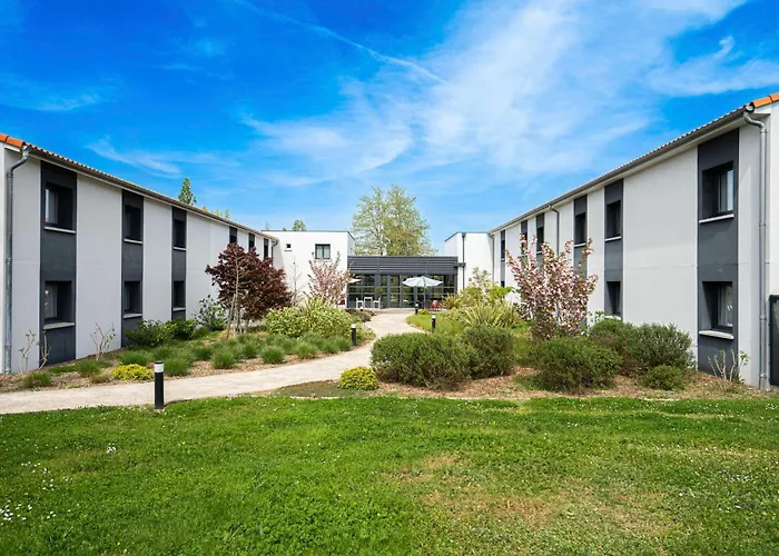 Sure Hotel By Best Western Les Portes De Montauban