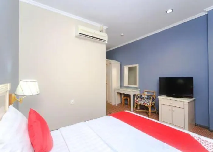 Oyo 563 Jockey Lodge Hotel