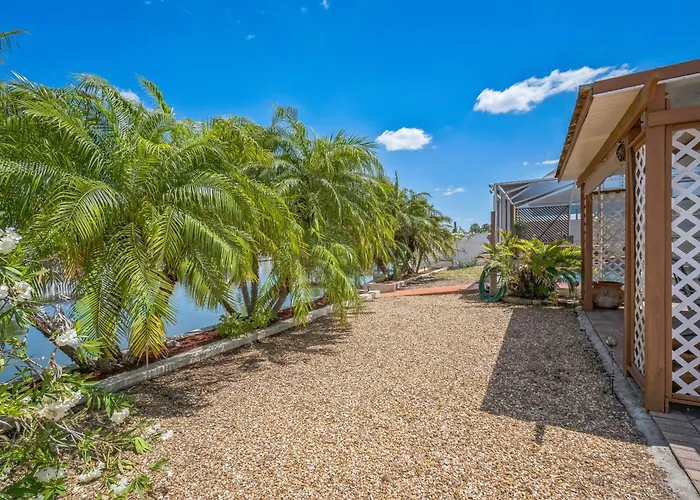 Waterfront Escape With Private Pool & Gulf Access Home