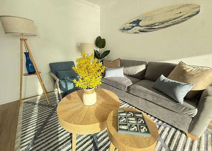 Redondo Oceanfront Gem 2Br Ba Balcony & Parking 335