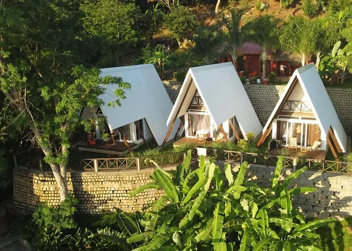 Happy Komba Lodge