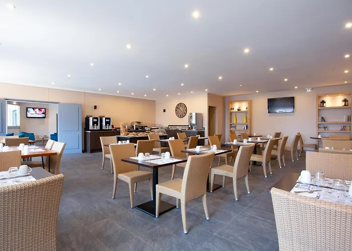 Hotel Brise de Mer - Piscine intérieure&extérieure