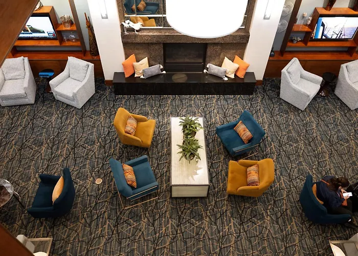 Hilton Knoxville
