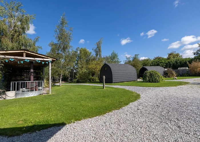 The Little Hide - Adult Only Camping Pods