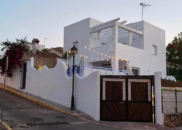 Villa Alhamar con piscina climatizada privada