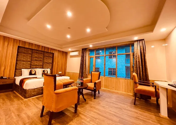 Hill River Resort - Central Heated & Air Cooled - Near Mall Road , Best Property Of Manali 2024- 2025