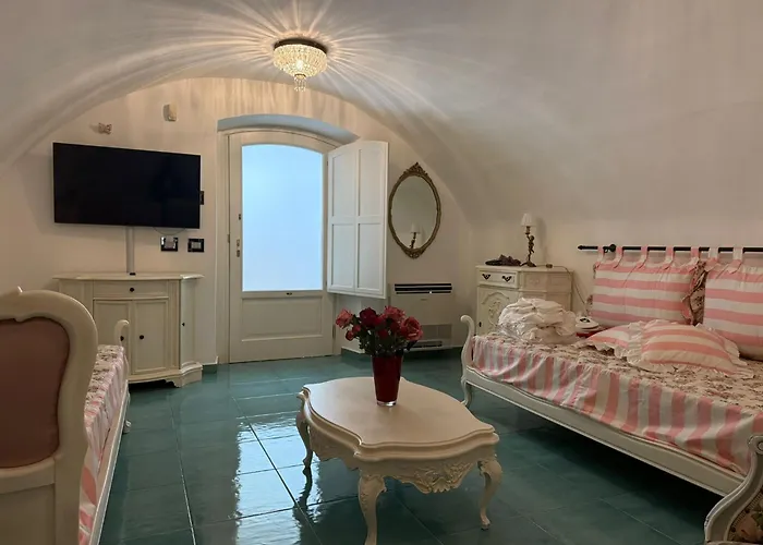 The Crown Palace - Gallipoli