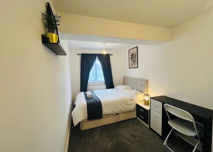 Snug Room II In Wellingborough