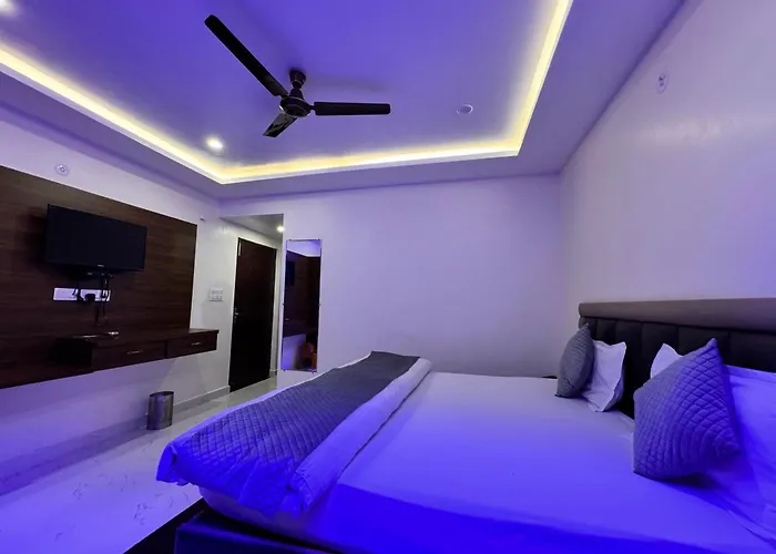 Tourist Pure Veg Hotel And Restaurant