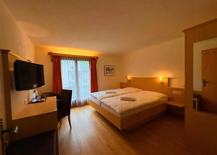 Madrisa Lodge