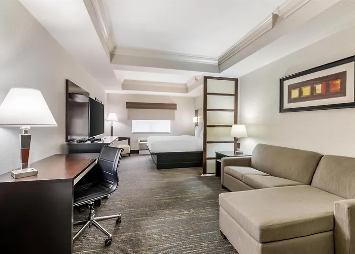 Best Western Plus Jfk Inn & Suites