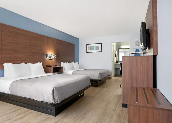 Quality Inn & Suites Near Lake Eufaula