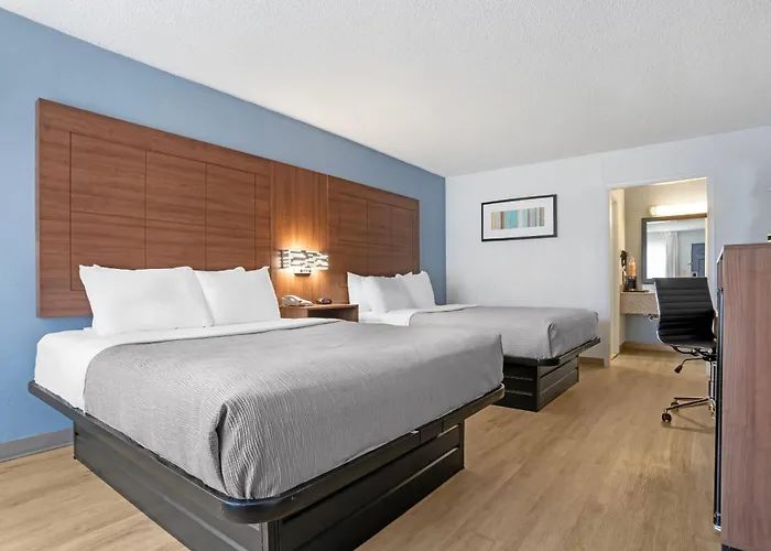 Quality Inn & Suites Near Lake Eufaula