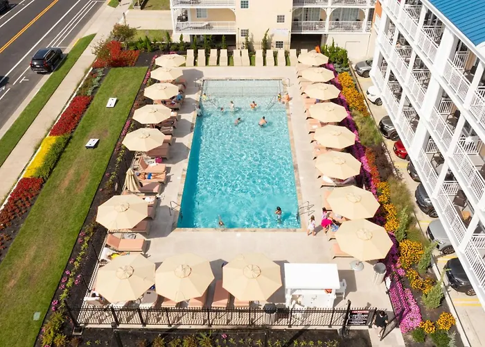 La Mer Beachfront Resort