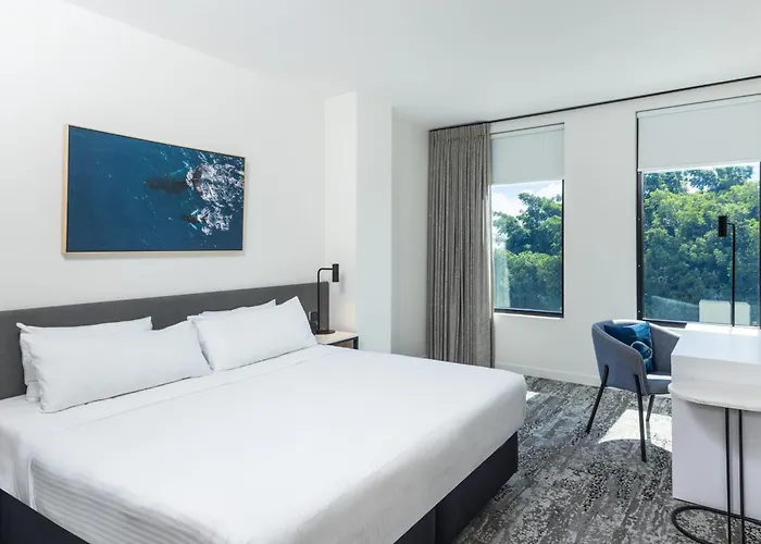 Oaks Cairns Hotel