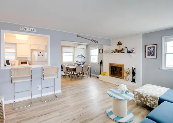 Bayfront Brigantine Escape W/ Porch & Bay Views!