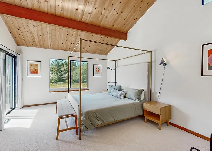 Hilma House