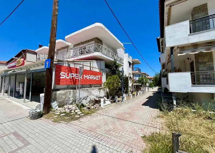 Pelekan Rooms And Apartments Athina 34