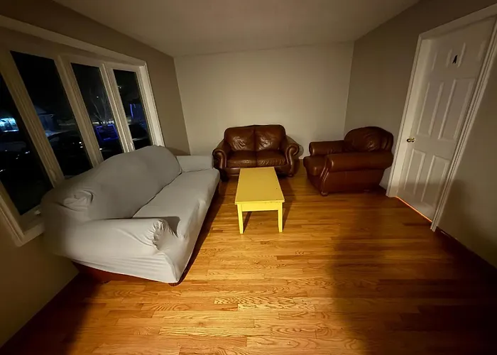 Budget Stay In Heart Of Waterloo-Free Wifi-Parking