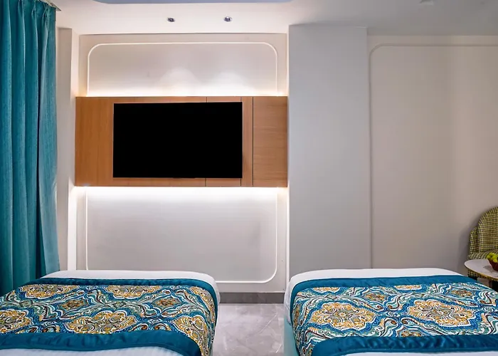 Horizon By La Riqueza Hotels - A Premium Boutique Hotel - 05 Mins From New Delhi Railway Station & Connaught Place