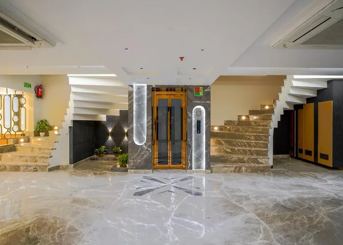Horizon By La Riqueza Hotels , City Centre - 05 Mins From Connaught Place