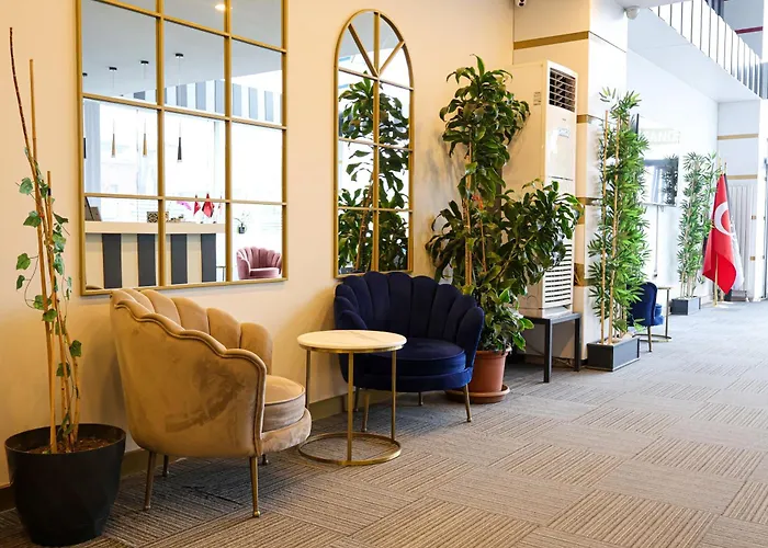 Home Plus Hotel