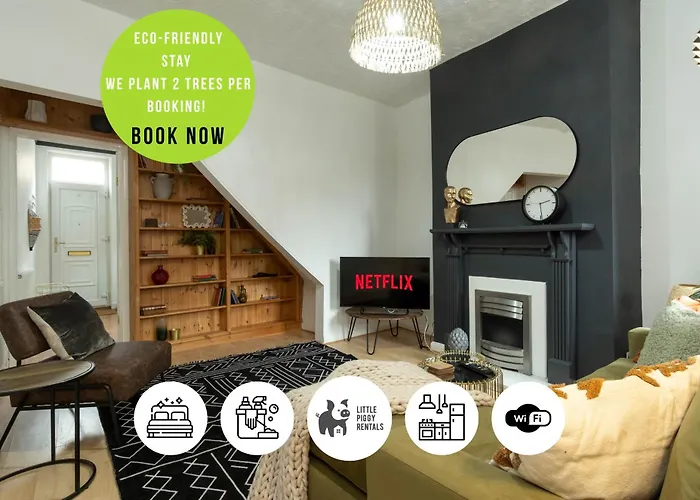 2 Bedroom Home With Wifi, Private Yard And Street Parking